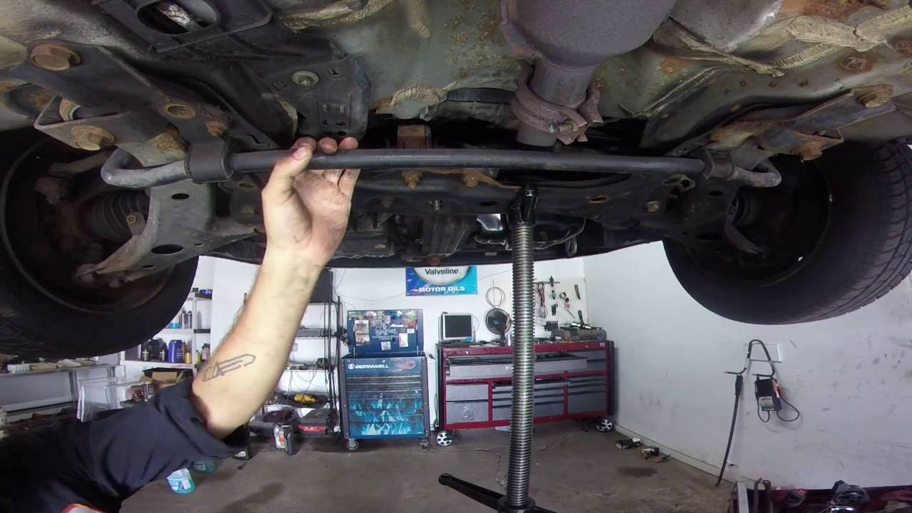 01 задняя опора двигателя toyota corolla 1.8L
