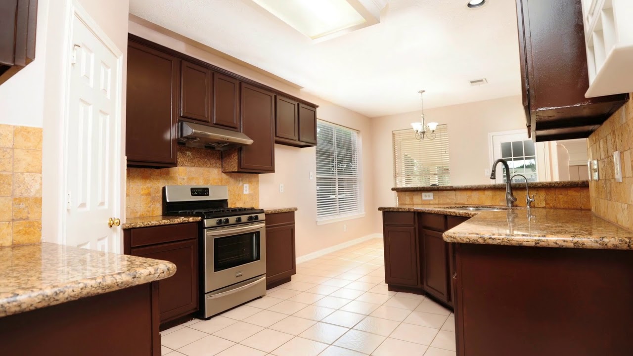 14739 Belterraza Dr, Houston, TX 77083