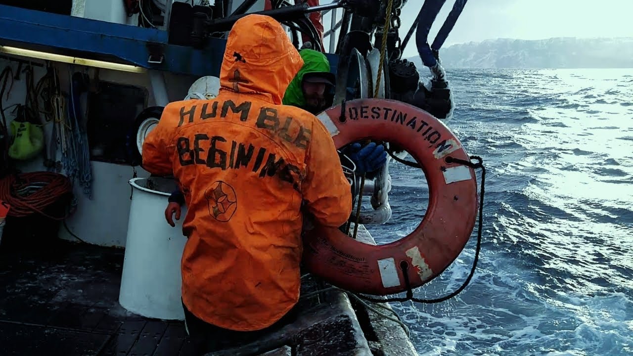 Watch The Coast Guard Search For A Fishing Vessel In Distress | Deadliest Catch