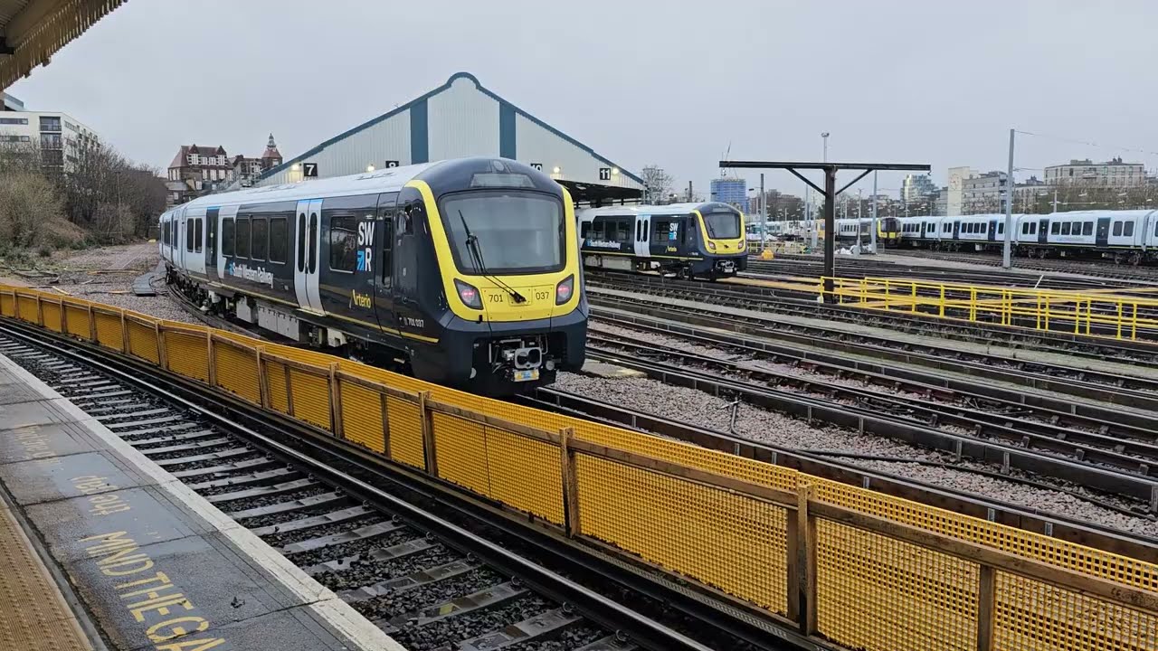 Class 701 Arterios : 512, 036, 017, 031, 037 @ Clapham Junction sidings