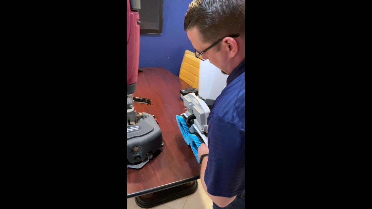 Why the Minuteman EZmop is better than the Tennat mop