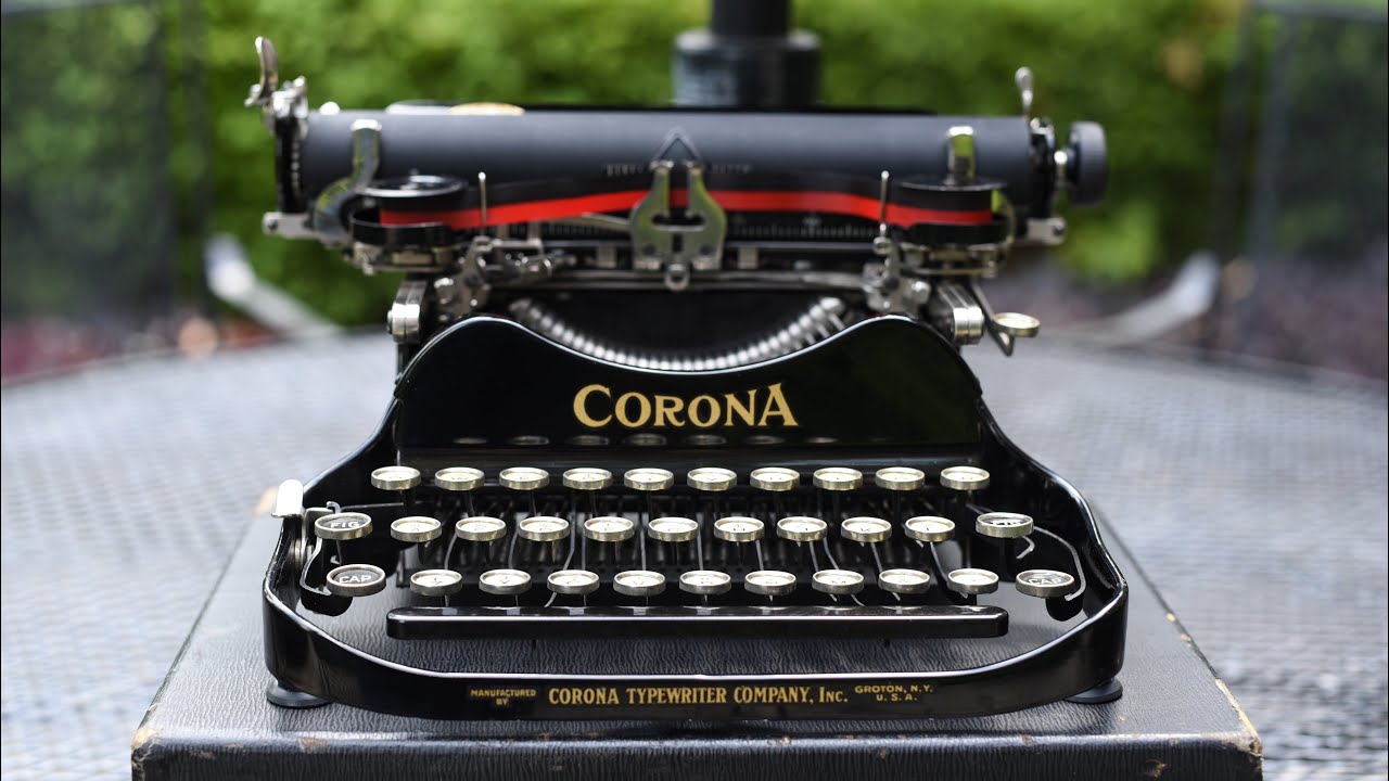 The 1923 Corona Folding Typewriter