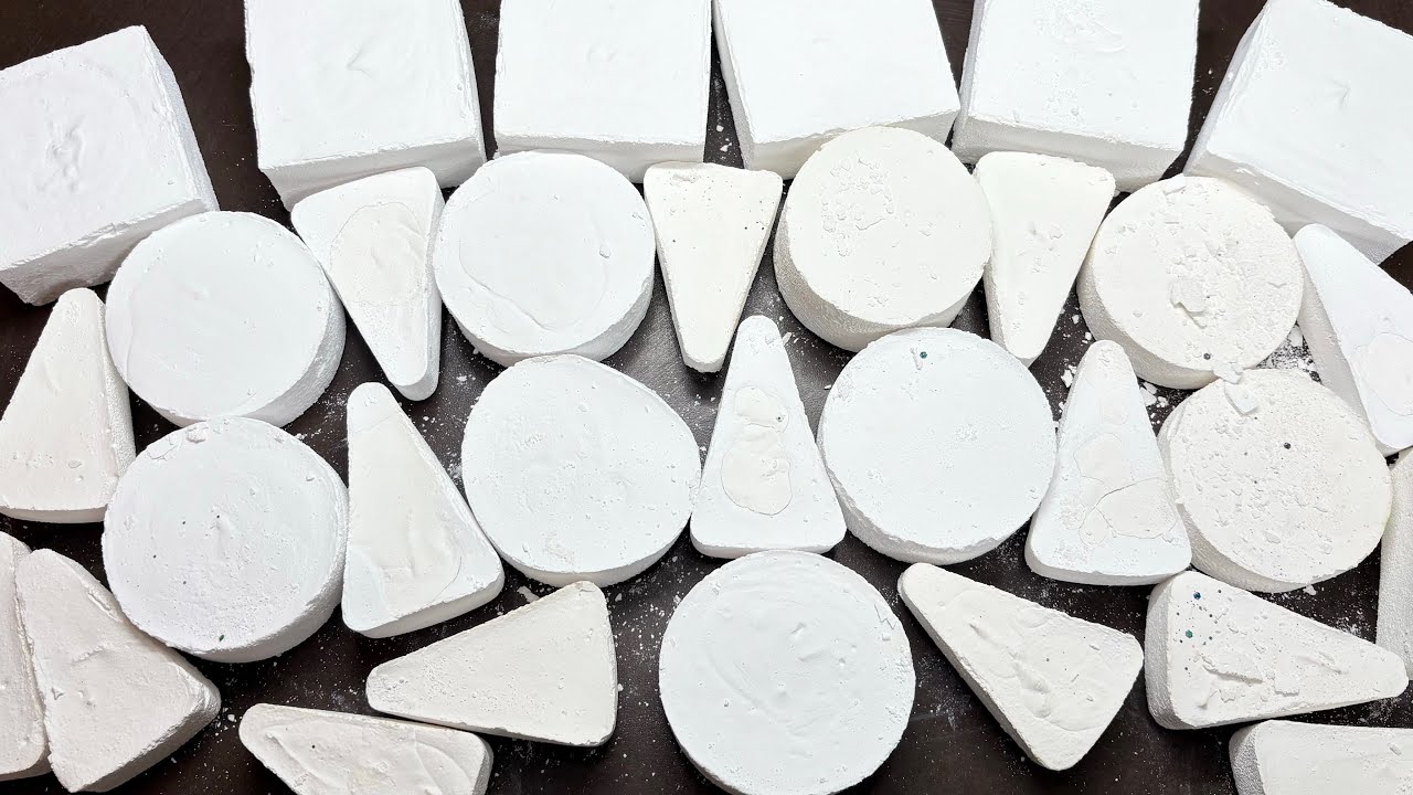 Homemade gym chalk reforms c/w @soothing_worldofasmr 