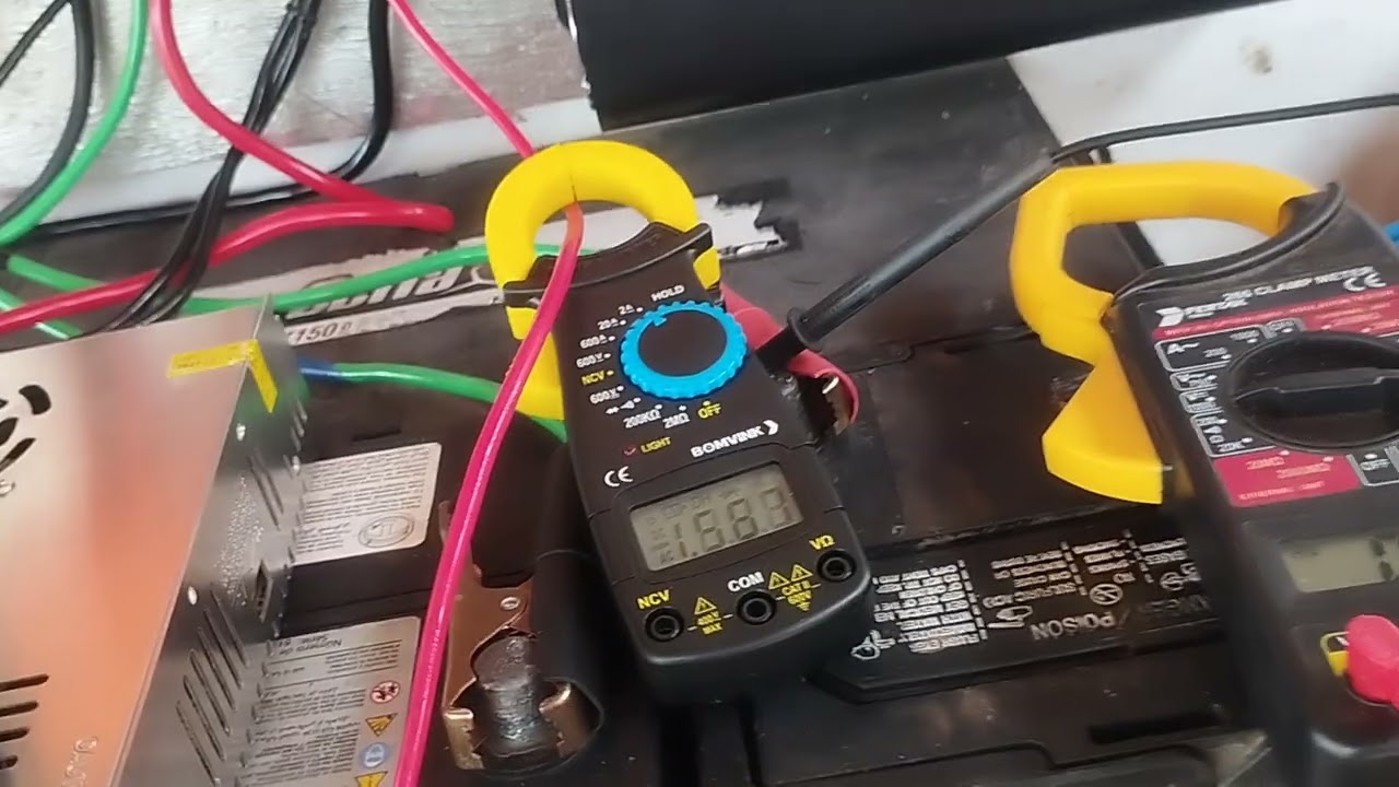 Sistema solar usando fonte chaveada de 60 amperes olha como ficou topo 