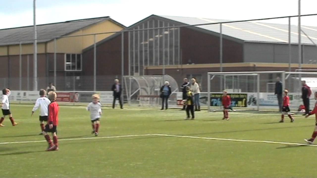 Kampioenswedstrijd Groeneweg F5 tegen Nieuwerkerk F10 (2012)