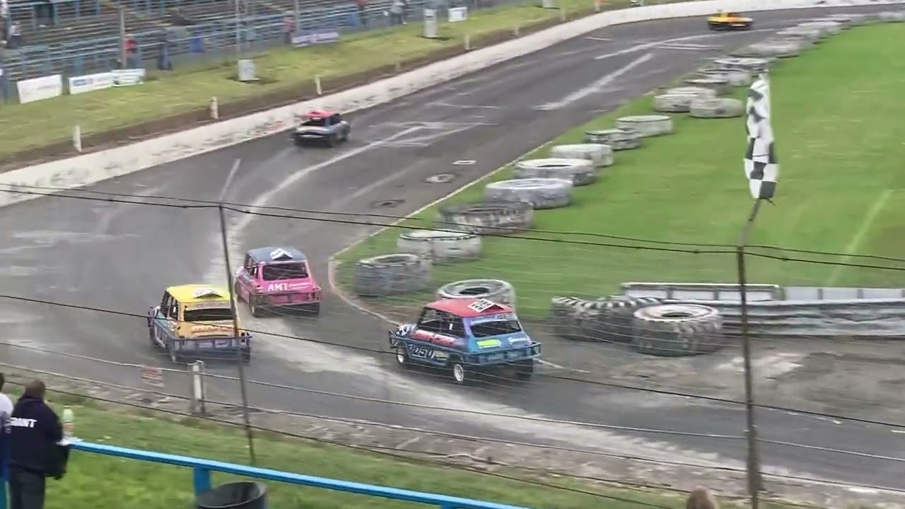 Orci ministox heat 1 @Cowdenbeath racewall 6/8/22