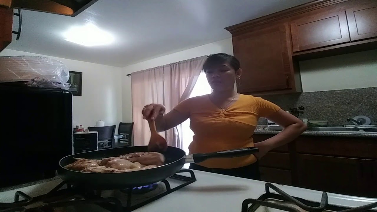 #Pinay mom cooking tinola manok