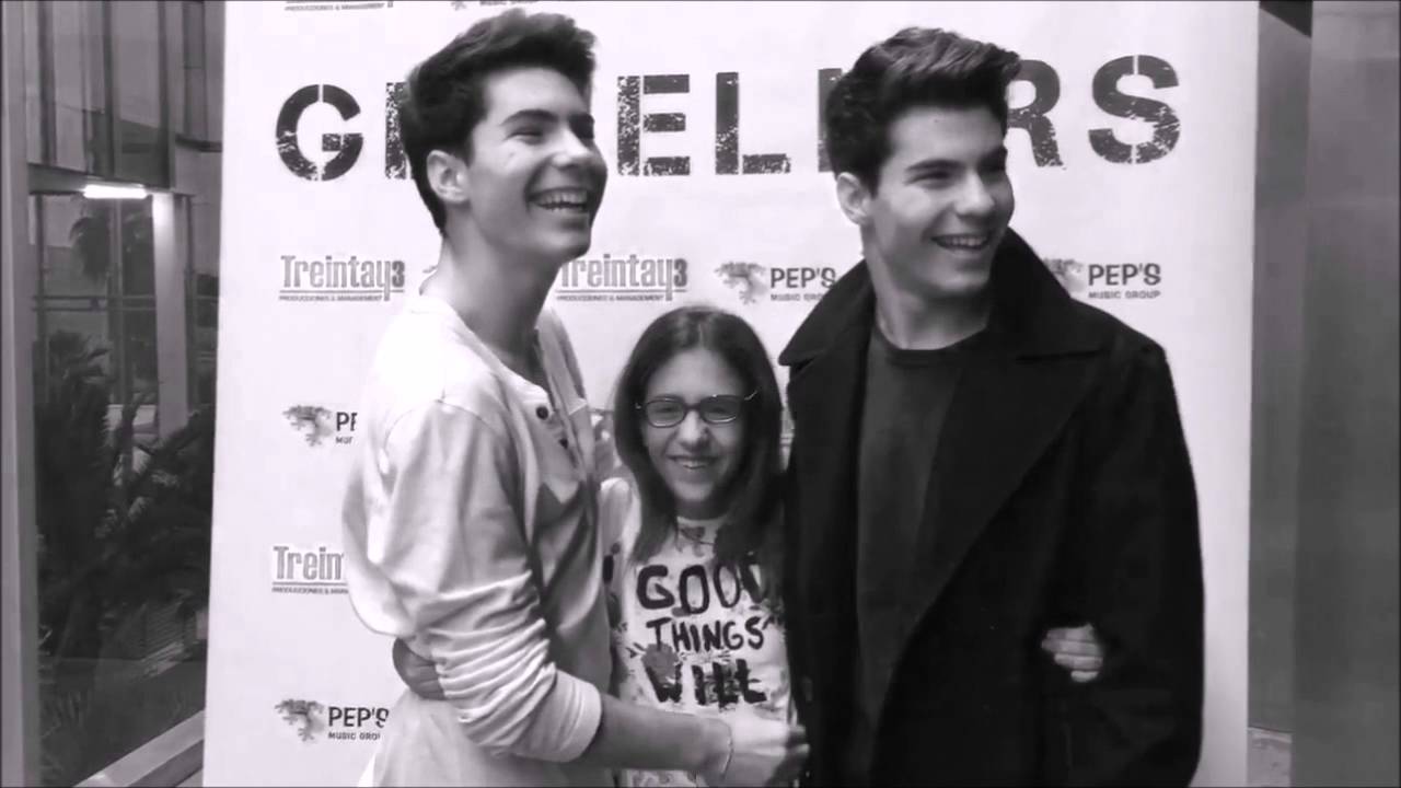 Papá, Mamá...[Gemeliers]