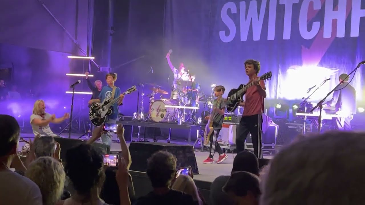Switchfoot and CDME play Mess of Me in San Diego! (Thanks Pete!)