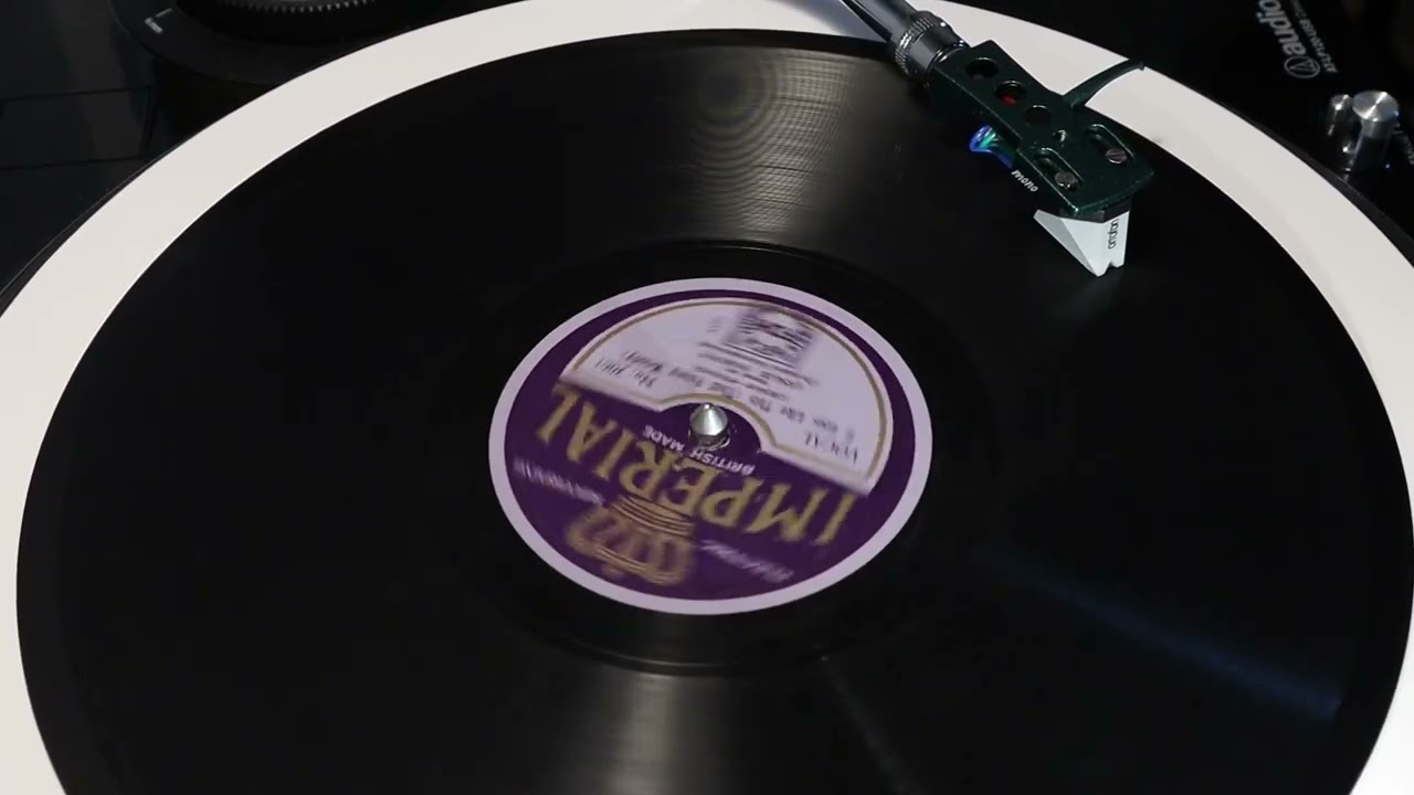 Leslie Sarony - It Goes Like This (That Funny Melody)