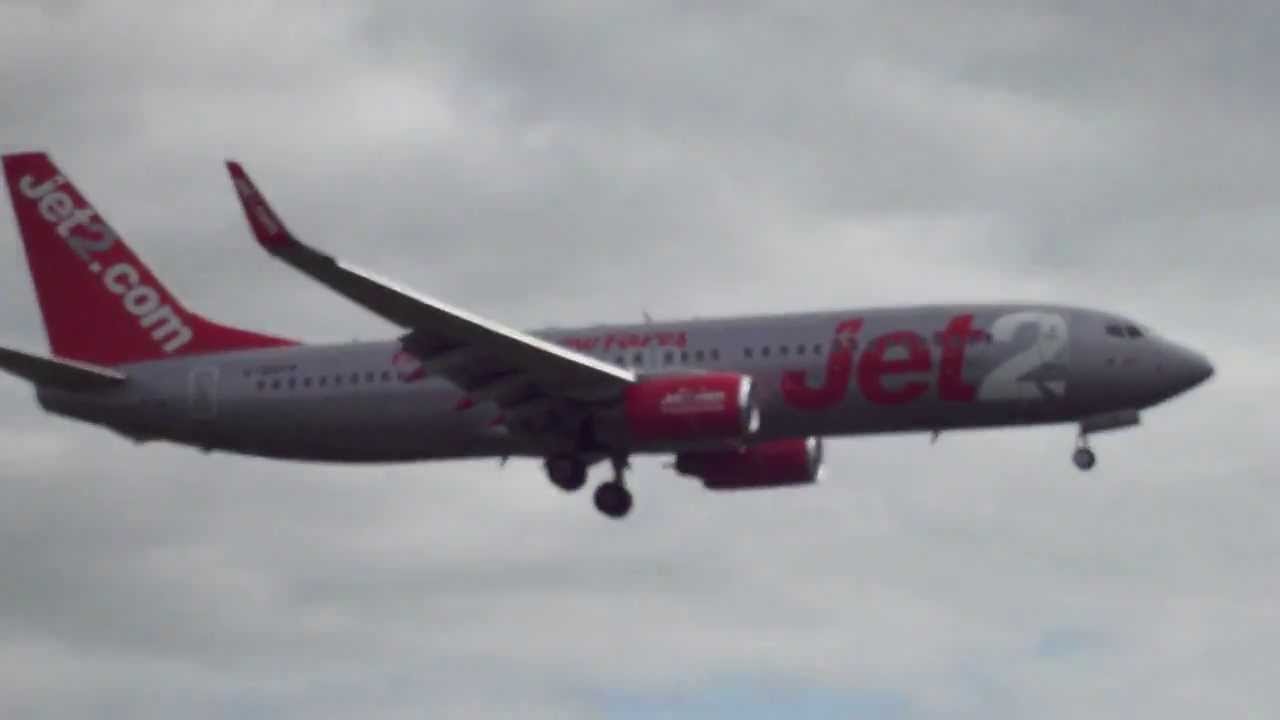 Jet2 Boeing 737-8Z9 G-GDFP Arring In To Manchester Airport On The 05/10/2013
