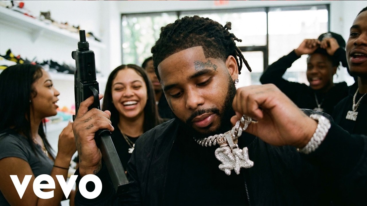 Pooh Shiesty &ndash; &ldquo;Taxin&rsquo;&rdquo; ft. BIG30 (Official Music Video)