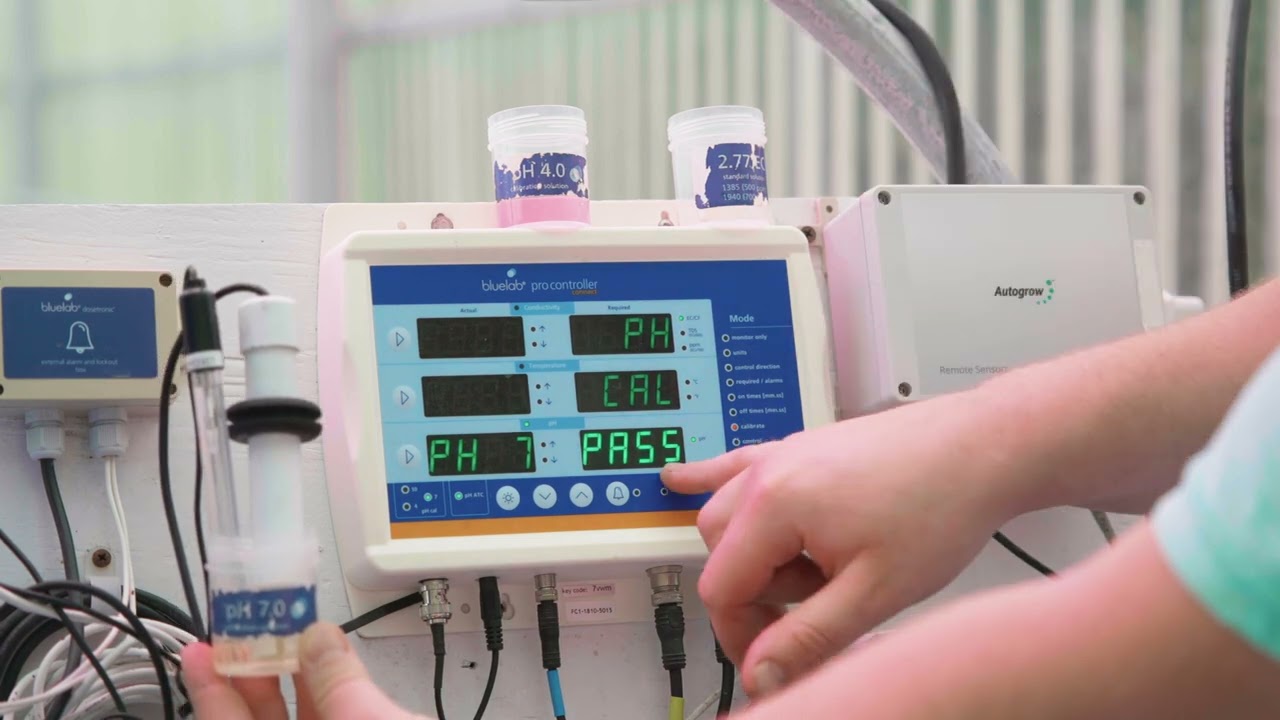 Calibrating pH and EC probes on the BlueLab controller