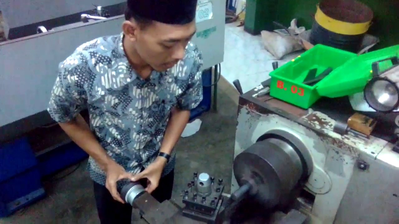 PROSES BUBUT MUKA DAN RATA