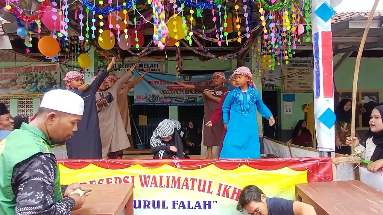 Dance arabic kelas 2 madrasah. Minggu, 3 Maret 2024