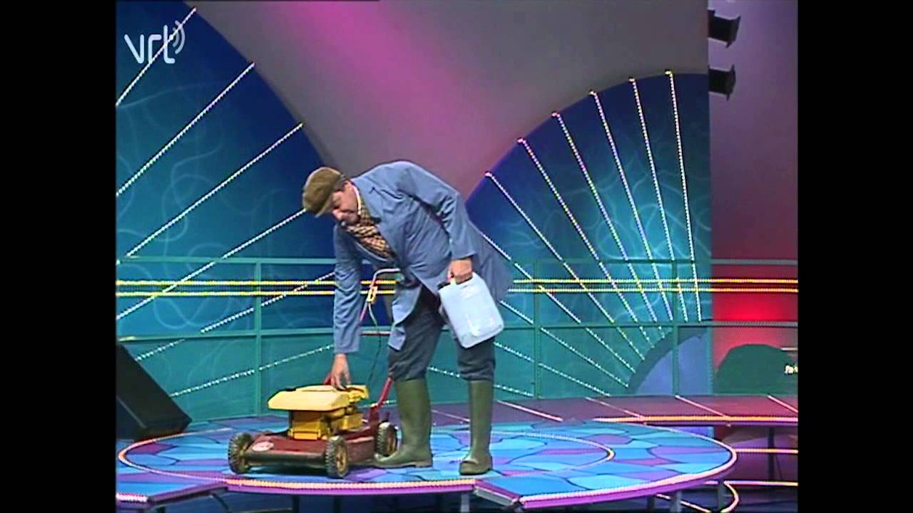 De grasmaaier van Boer Firmin