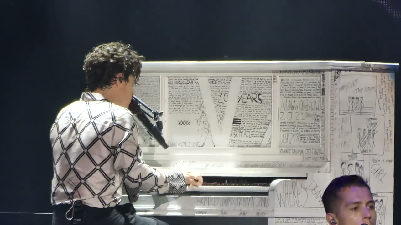 Seat at the Table - The Vamps HD (Live in Manchester Night 1 22/11/22)