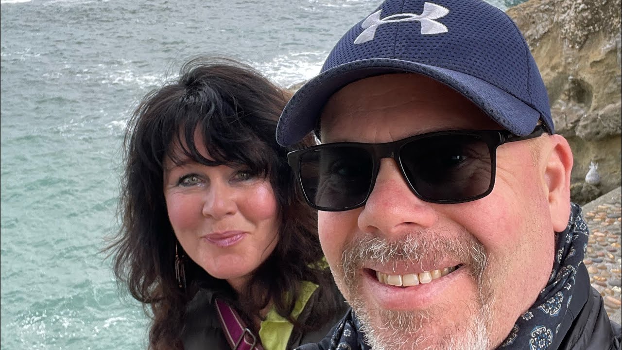 Ställplats mitt i Vackra coola Biarritz - strandpromenad in till stan medans husbilen står tryggt 🚐