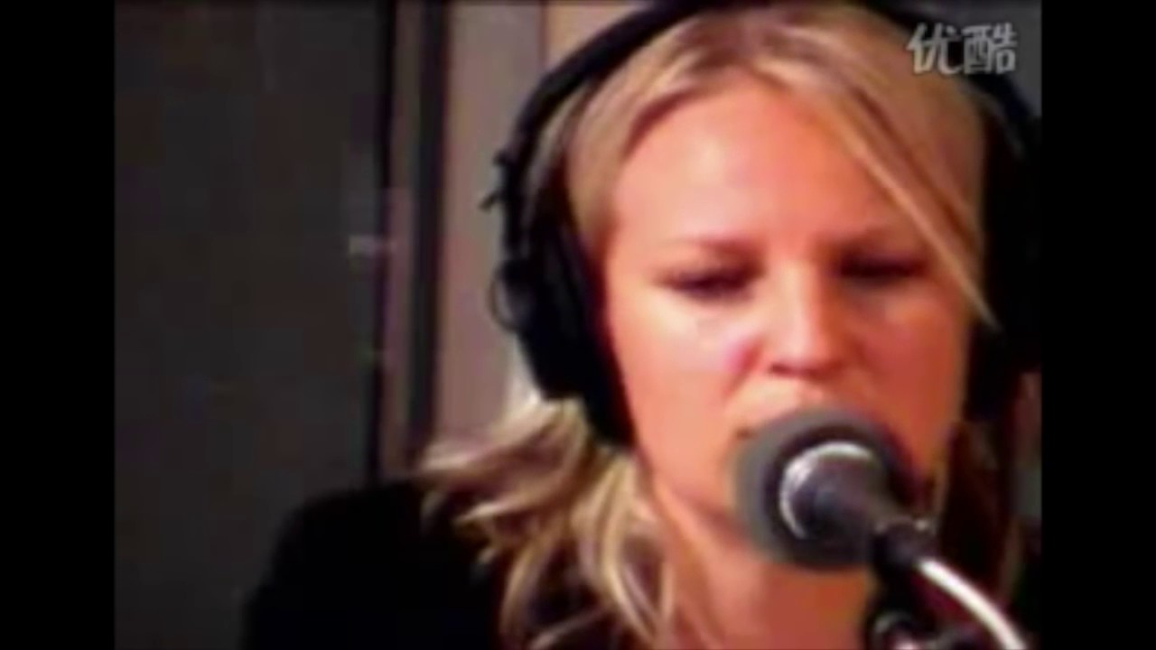Breathe Me Sia - KCRW 2004