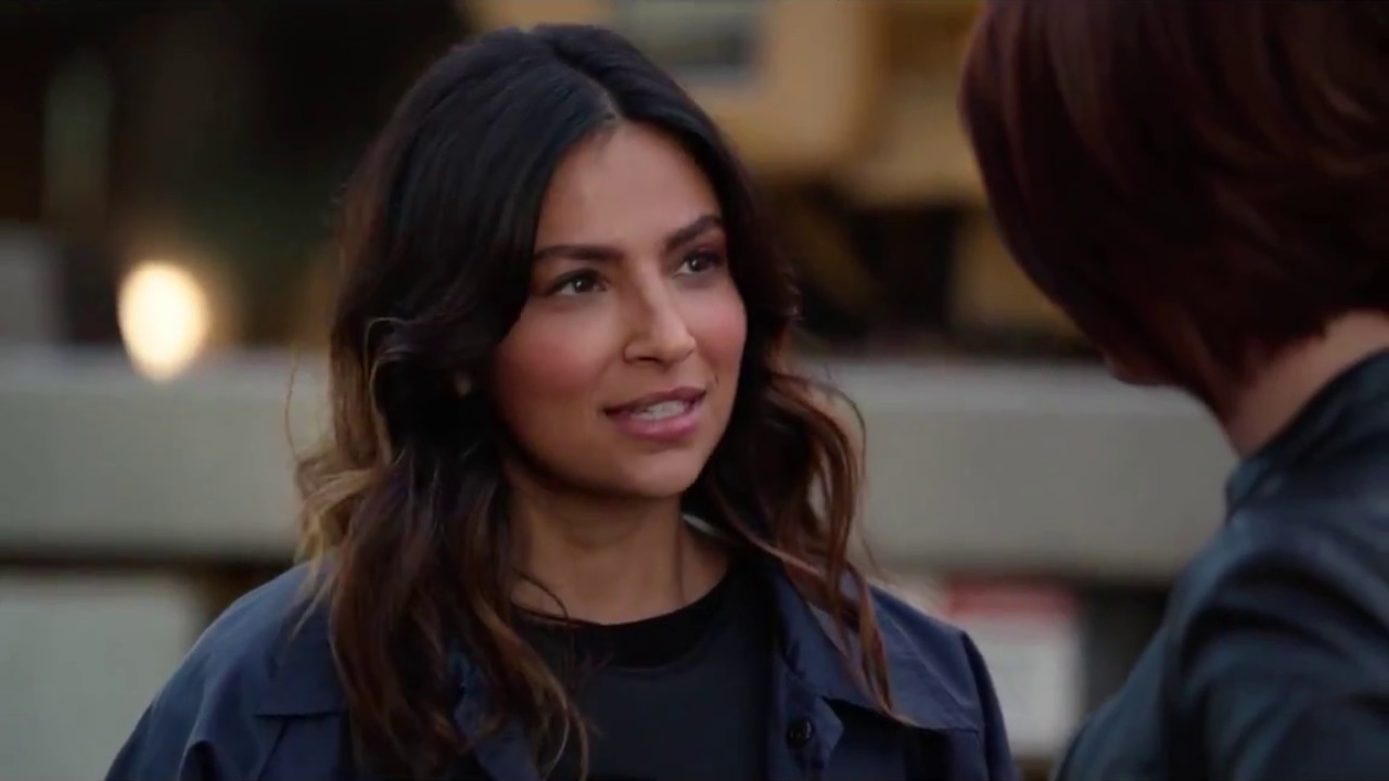 Supergirl - (3x02) Alex and Maggie talk about having kids