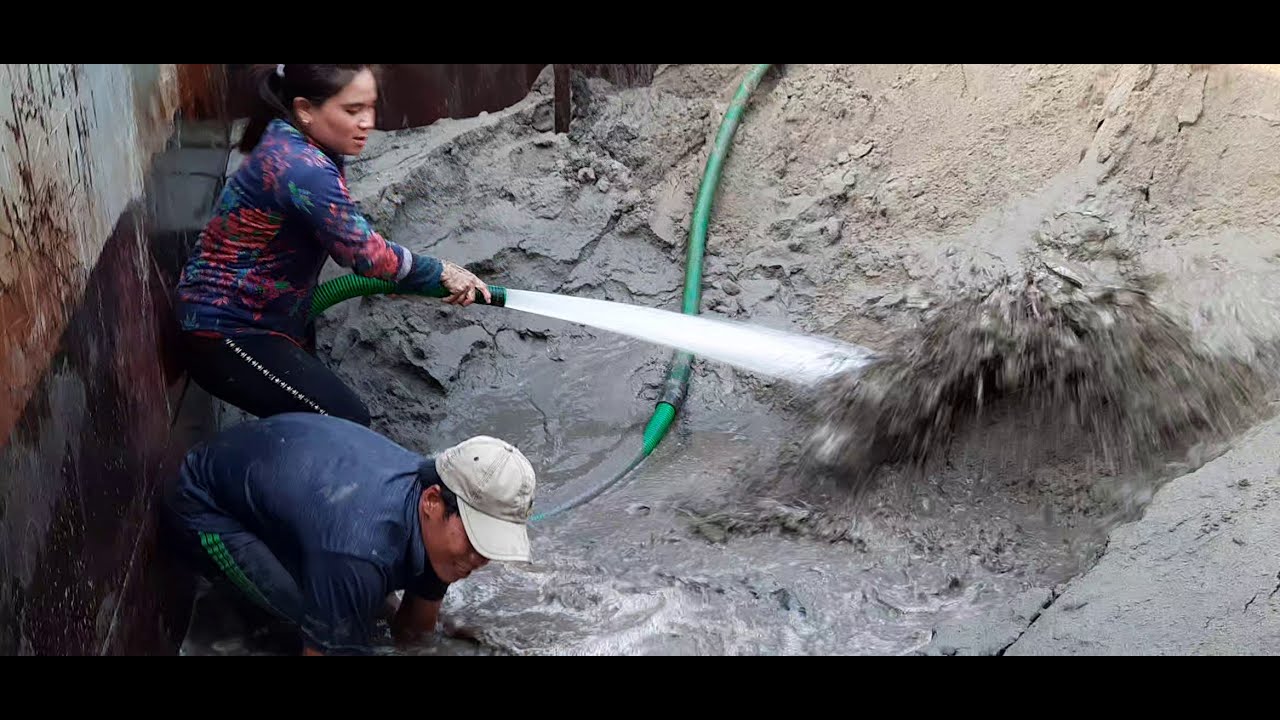 Kỹ thuật bơm cát của vợ chồng bạn Tới và vợ chồng bạn Huy/Sand pump pumping technique