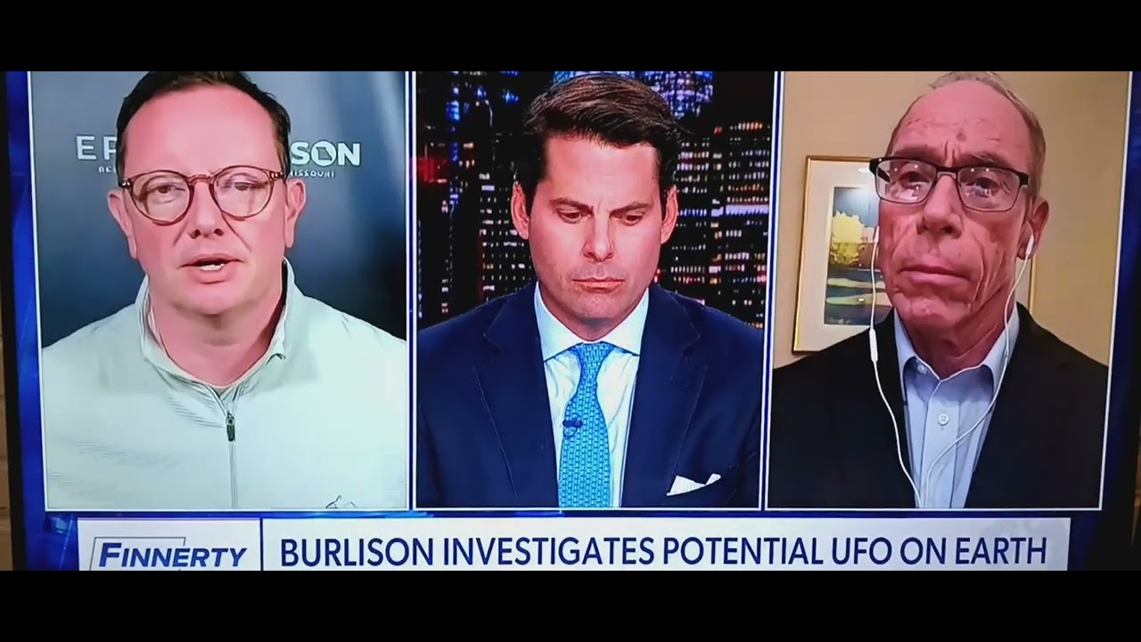 UFO as BIG as a football field!! Fly into Philly and you risk measles exposure!