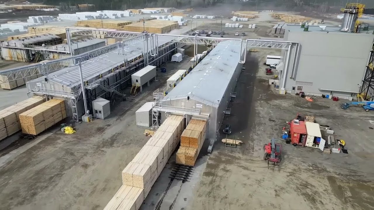 Nouvelle centrale thermique et des séchoirs en continu chez Barrette-Chapais, Qc