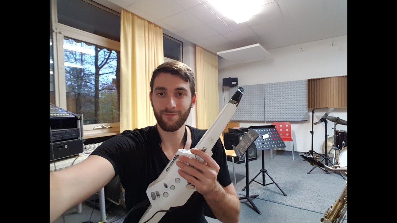 Practicing Roland Aerophone AE-10 - day 5 - Solar
