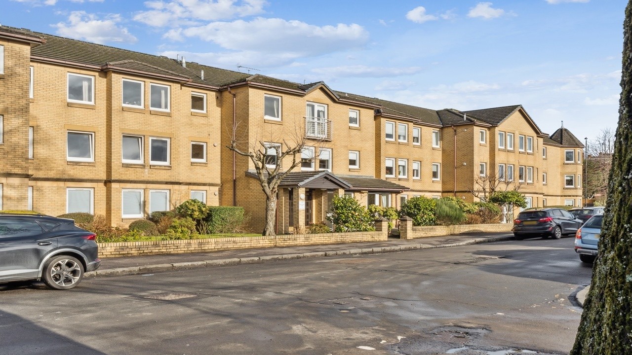 18 Strathmore Court, 20 Abbey Drive, Glasgow G14 9JX