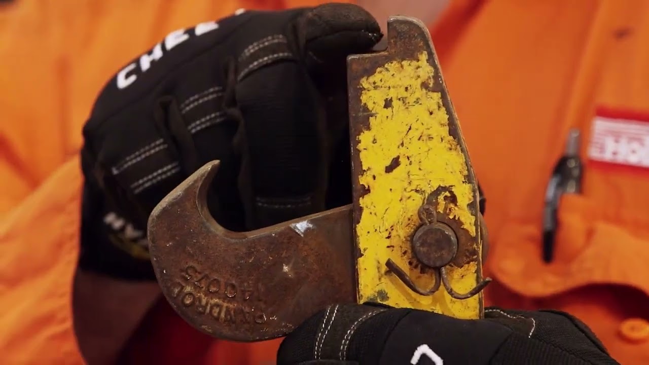 How to use a Pandrol Panpuller