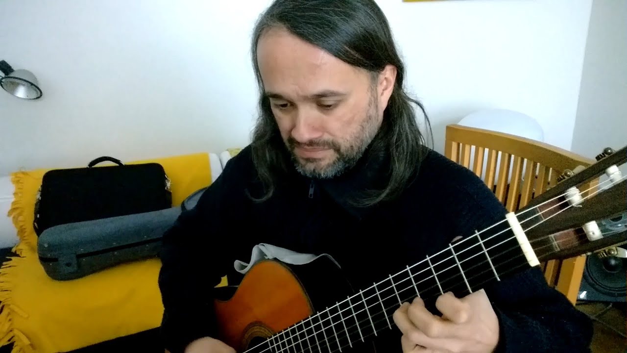 play.SCARLATTI k.533 by Gabriel Guillén
