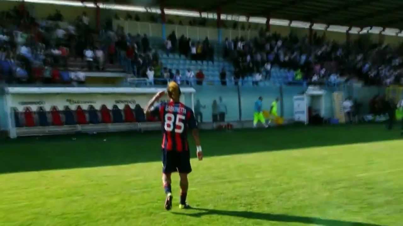 Crotone conquista la salvezza - Festa in campo