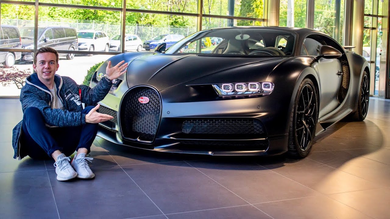 Spéciale Bugatti Chiron SPORT entièrement en carbone noir matt exposé !! 🕷