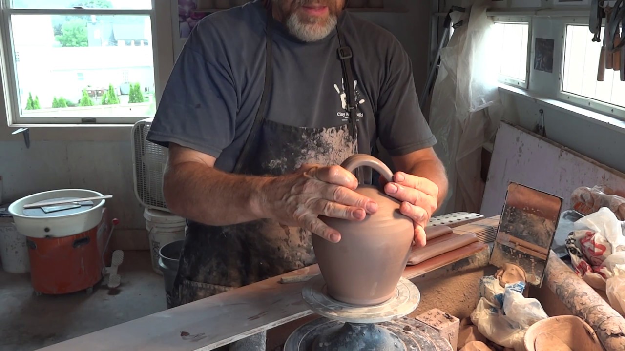Assembly of the 'botijo' !   with Simon Leach