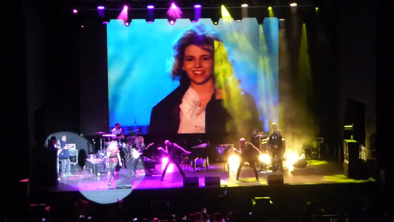 Debbie Gibson - Shake Your Love (Lima 2026)