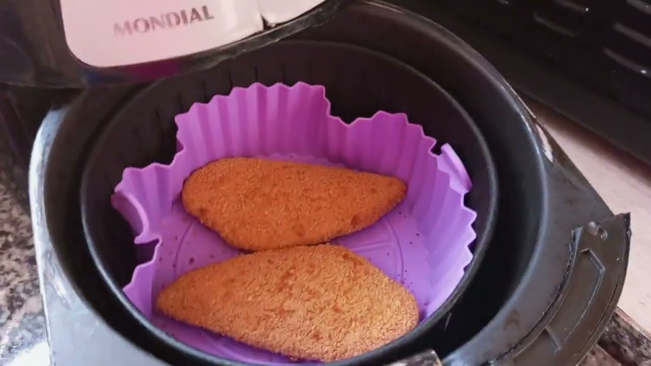 testando a forma de silicone da air fryer