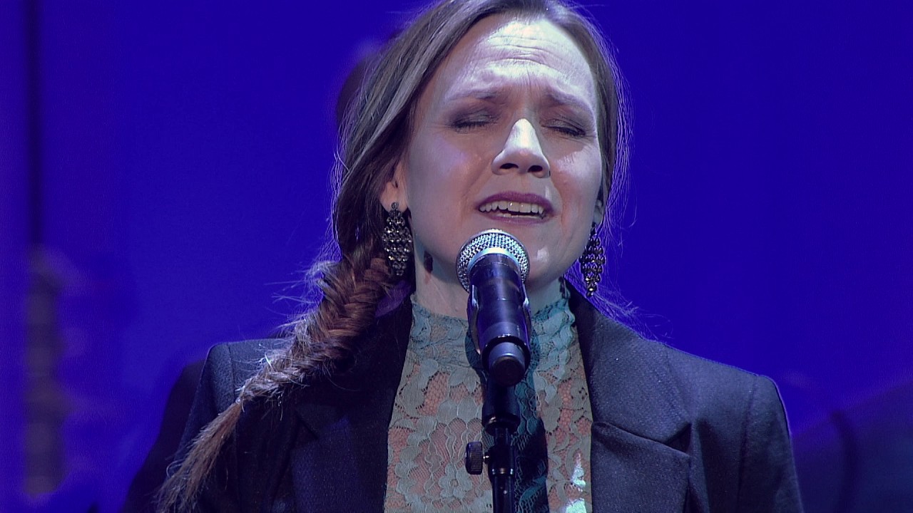 Anneli Drecker & The Salmon Smokers - Came So Far For Beauty (Leonard Cohen-tribute)