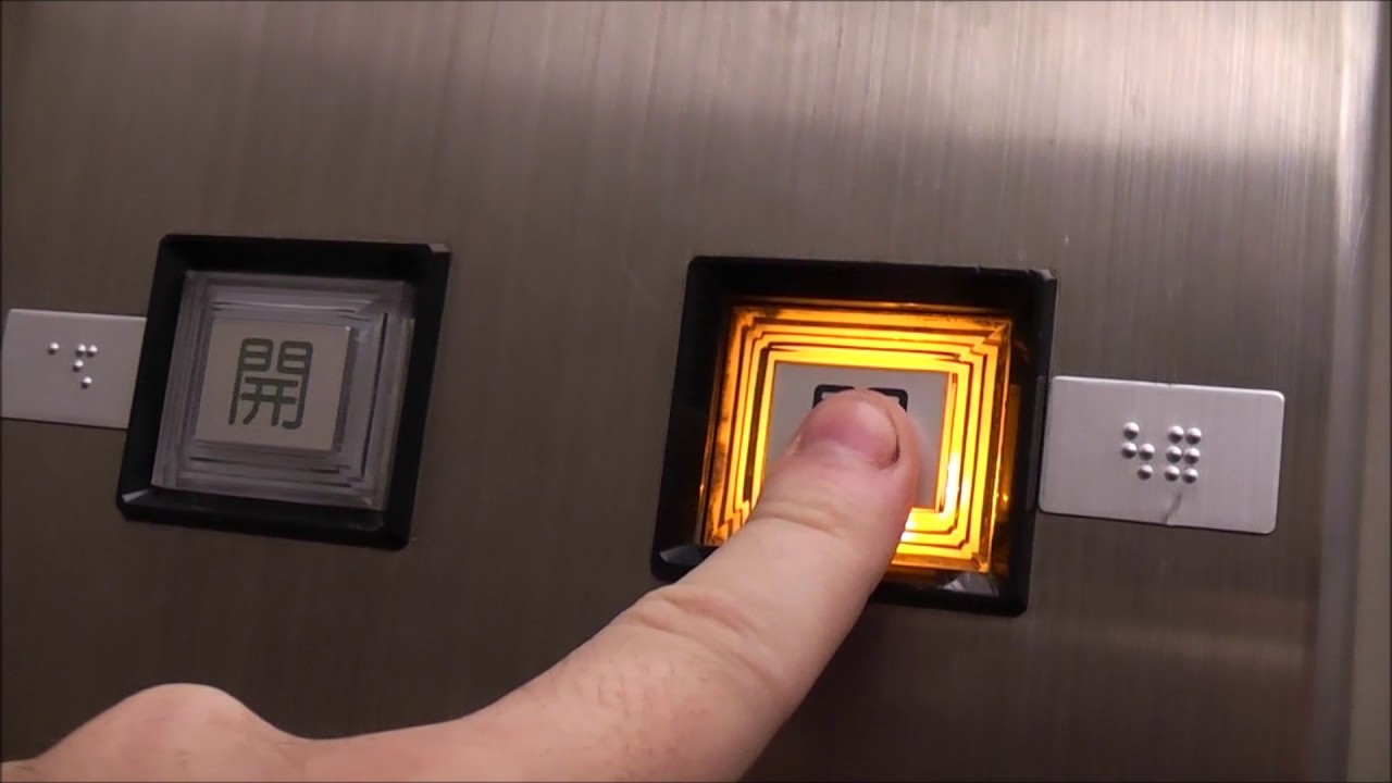 イオンモール桑名(旧マイカル桑名)のエレベーター