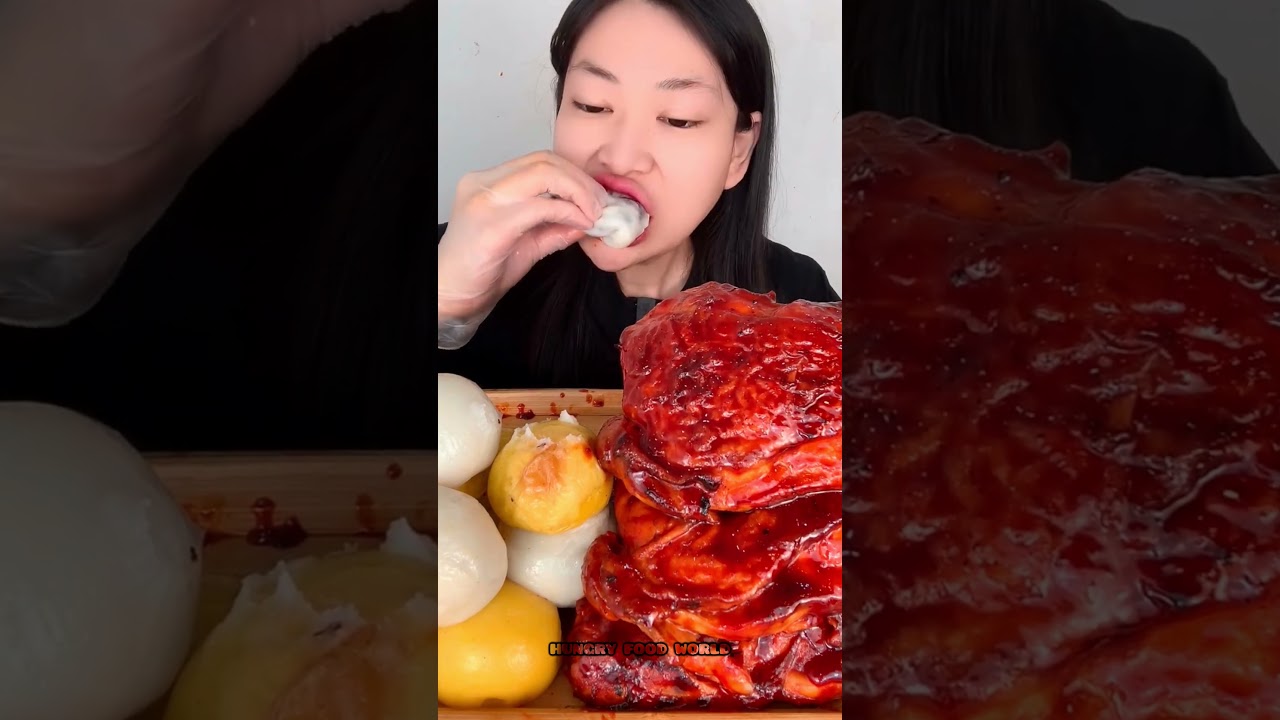 Chicken Legs With Momo Eating 😋🤤 