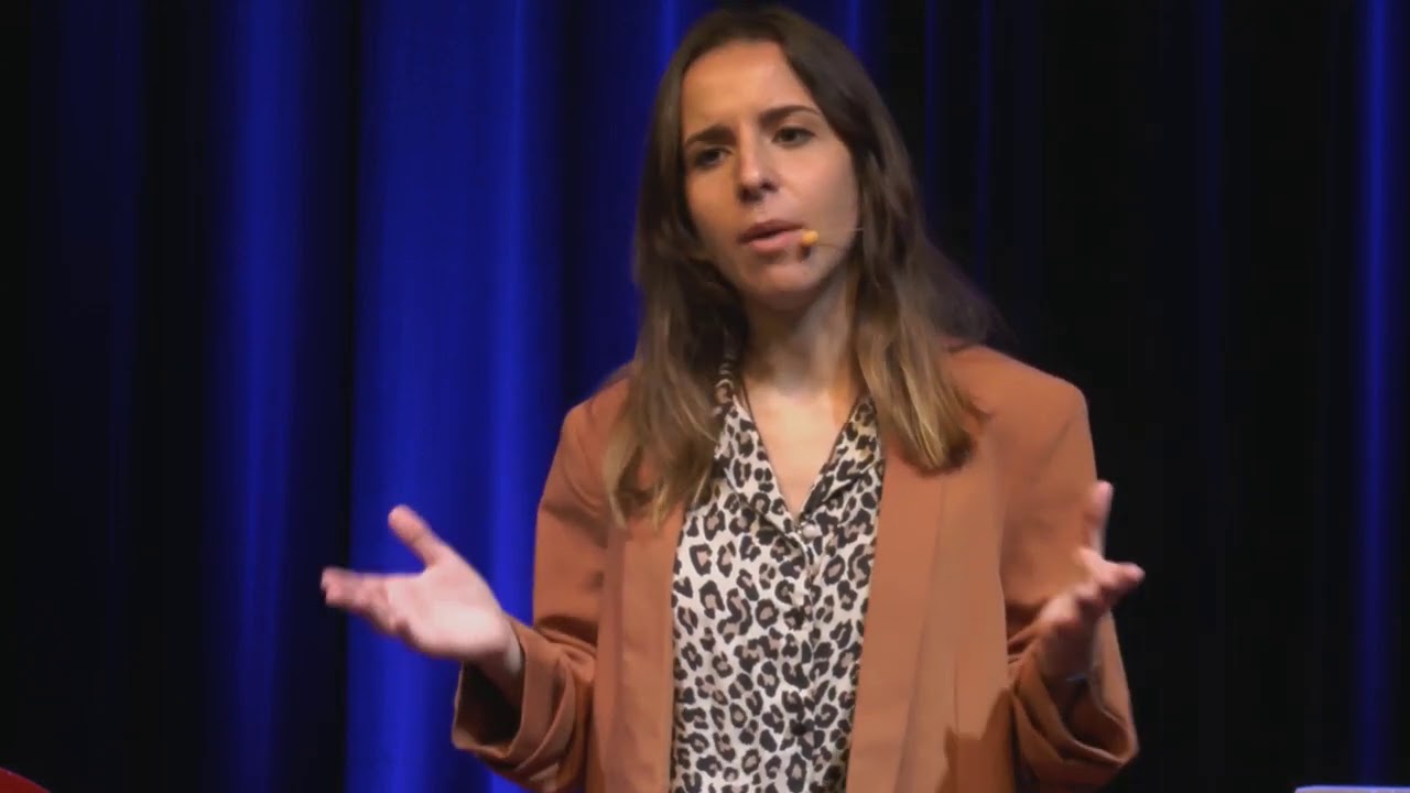 Jóvenes y explotación laboral | Rosa Vazquez Dichas | TEDxUC3MSalon