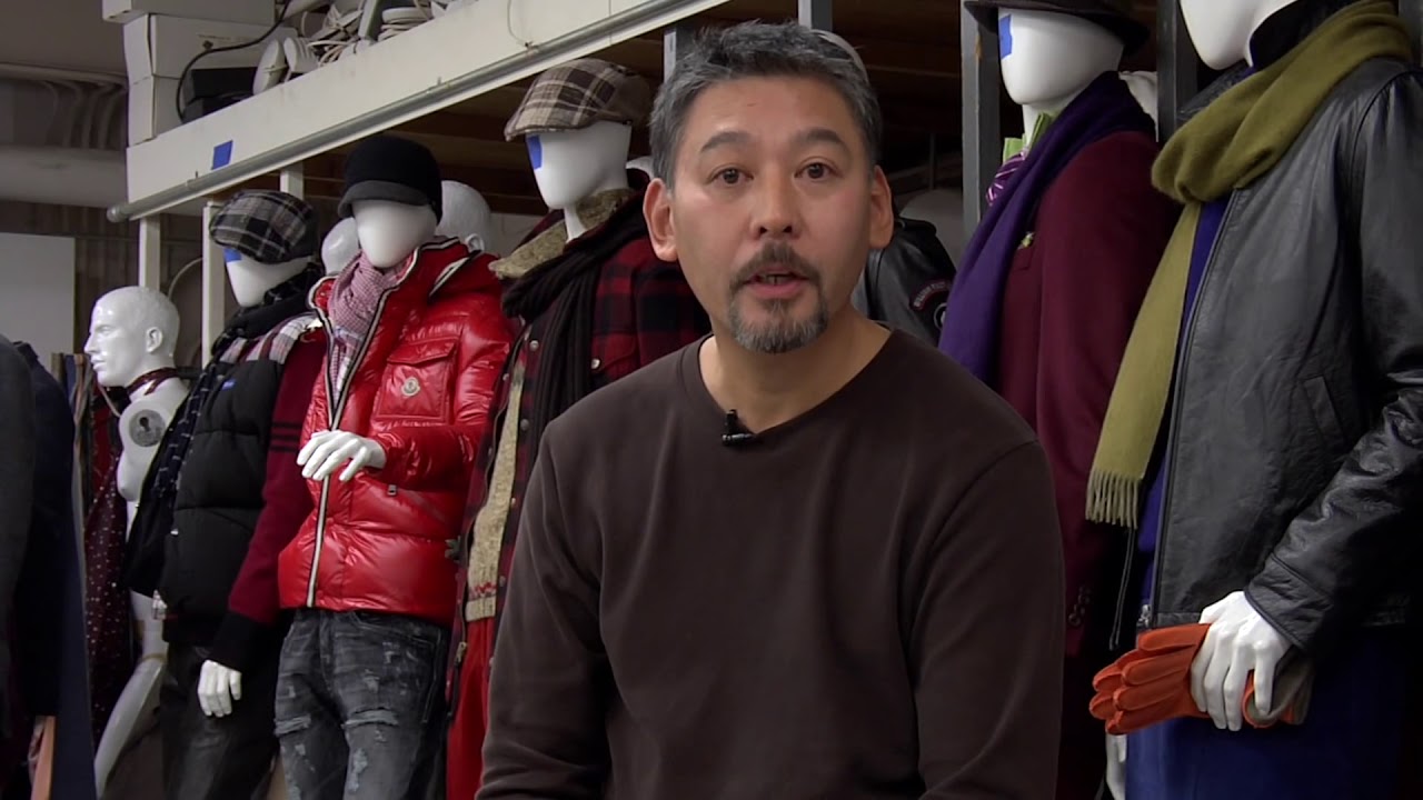 New York on the Clock: Visual Merchandiser, Saks Fifth Avenue