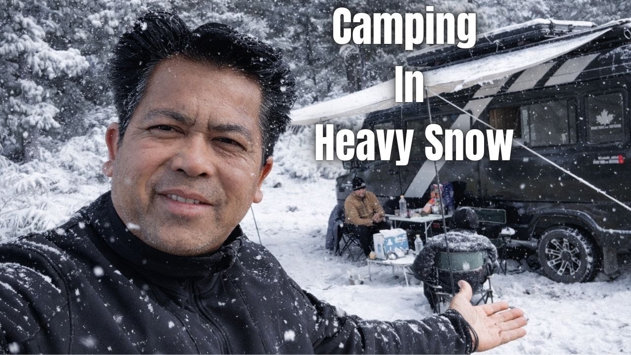 Camping In Heavy Snow || BOBBY BHAIYA ||
