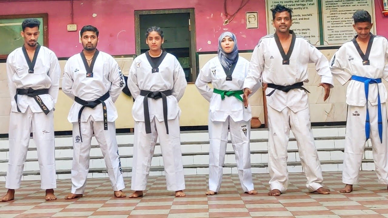 Women's Self-defence Live Show At Air India Modern School, Santacruz. Shahid Fitness MMA
