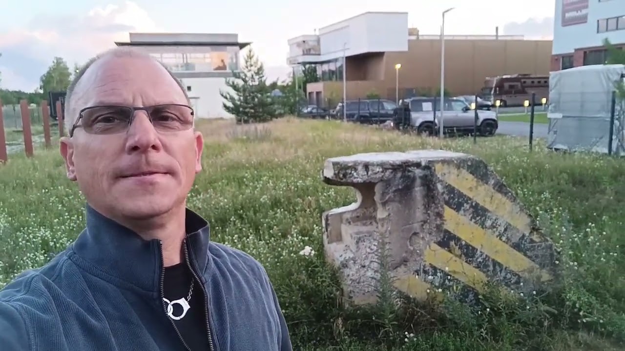 #169# Ehemaliger Grenzübergang Dreilinden und Panzerdenkmal
