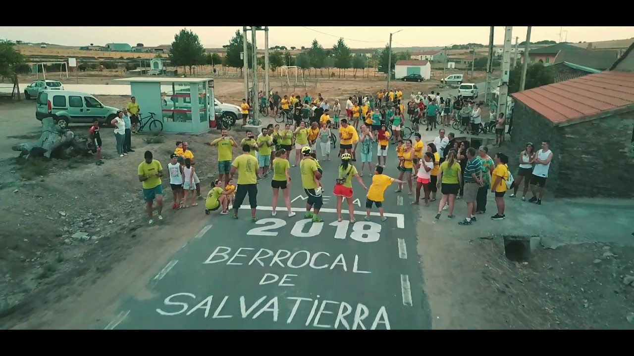 Berrocal de Salvatierra ,Un pueblo fantástico