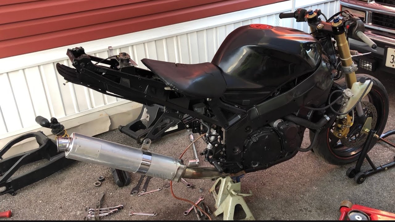 GSX-R600 Swingarm and Dog Bones