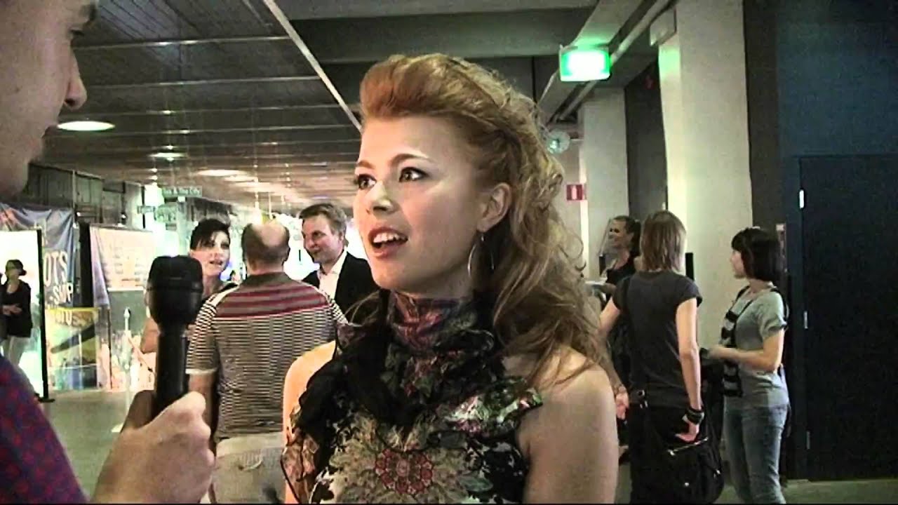 Chaos Tube.. Sisko tahtoisin jäädä ensi-ilta Ada Kukkonen