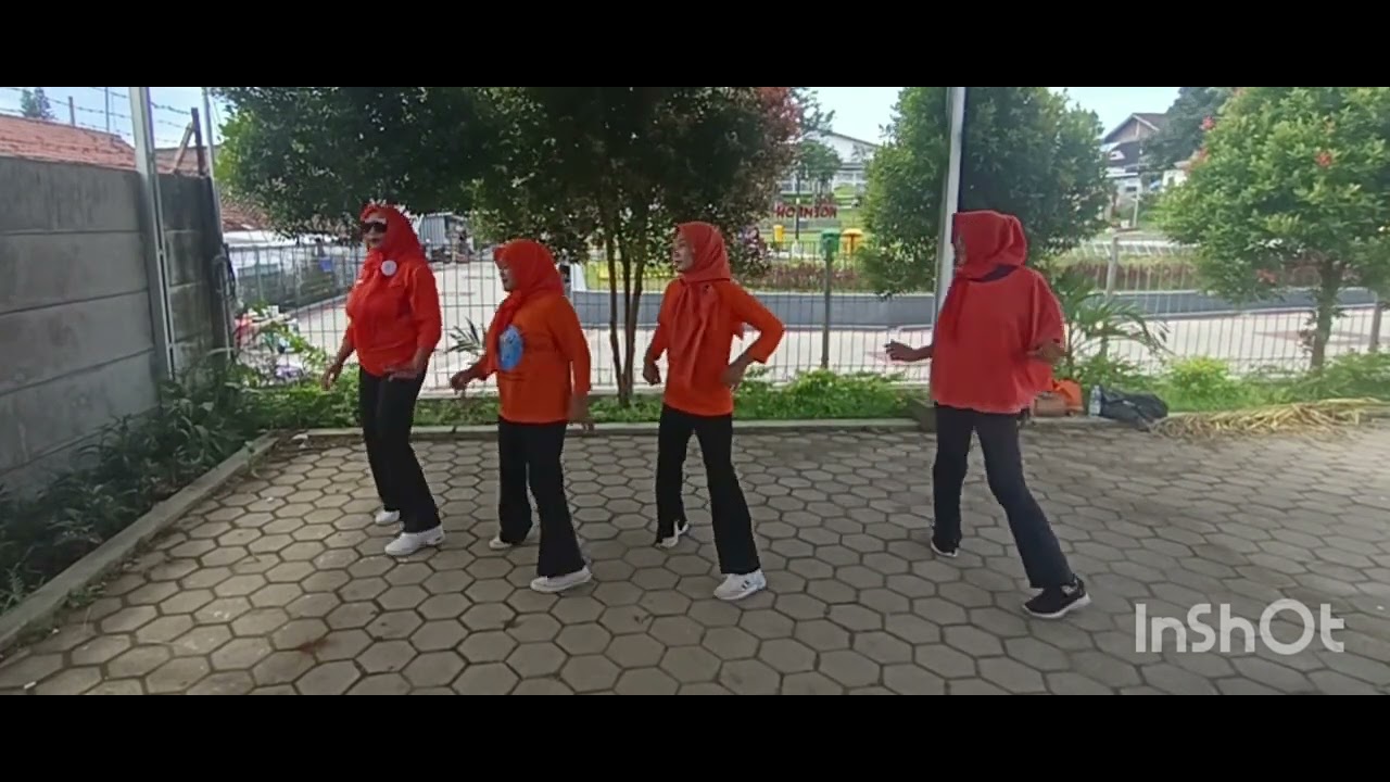 LANGIT MASIH BIRU LINE DANCE//CHOREO BY CAECILIA M(INA)//WITH LD MAMA CANTIK(MACAN) RTH NGEMPON SMG/