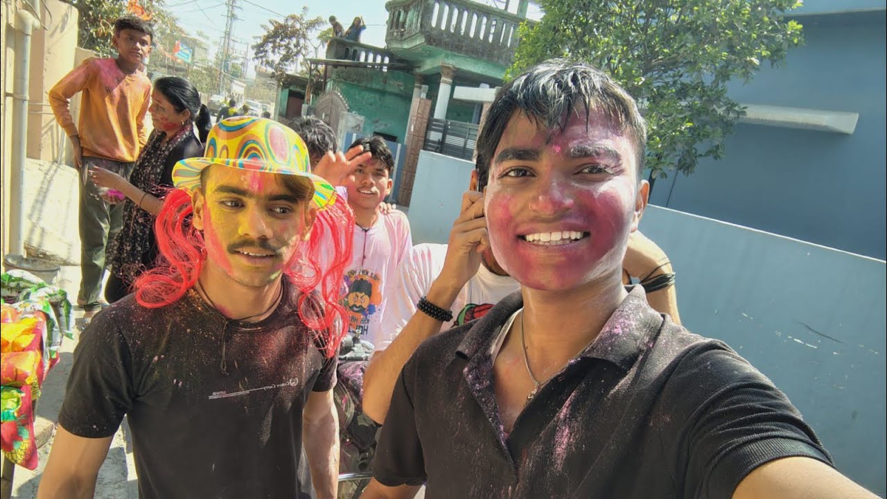 Iss Baar Holi Ho Gayi Control Se Bahar 😅 | Holi Vlog 2026