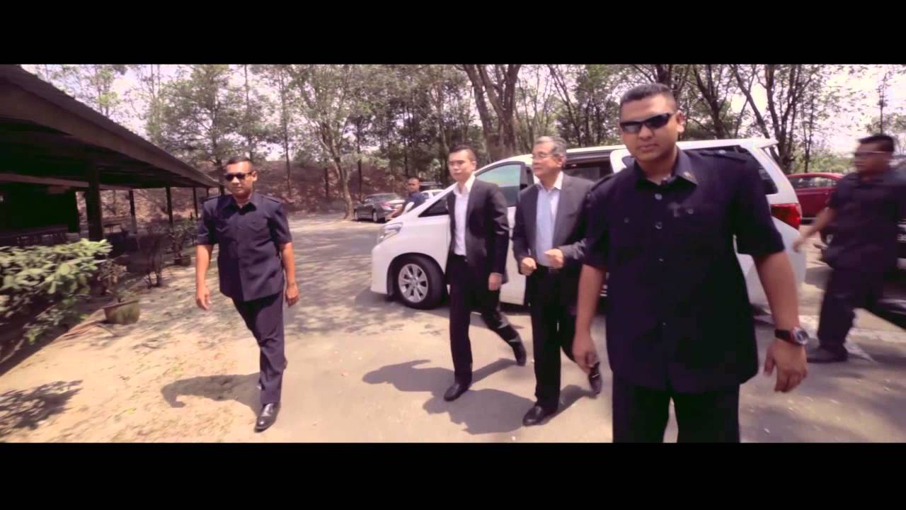 Executive Aide De Camp (Short ver.)